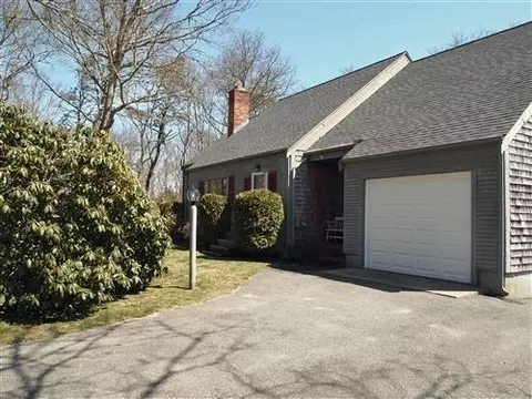 138 Jones Rd, Marstons Mills, MA 02648 photo 2