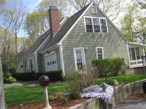 26 Helmsman Dr, Centerville, MA 02632 photo 1