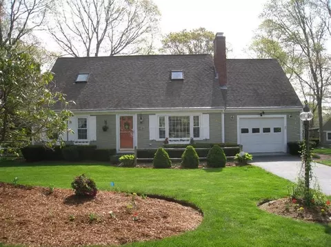 26 Helmsman Dr, Centerville, MA 02632 photo 2