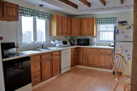 304 Oak Neck Rd, Hyannis, MA 02601 photo 4