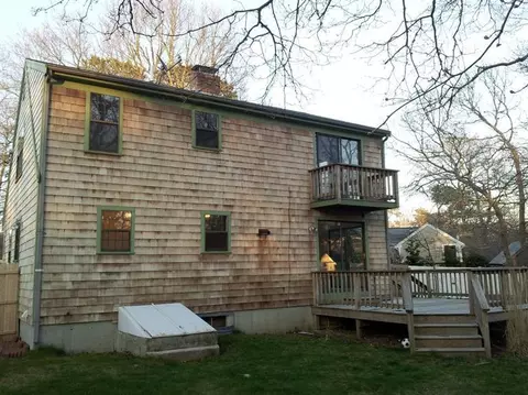 23 Lexington Dr, Hyannis, MA 02601 photo 4