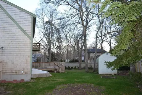 23 Lexington Dr, Hyannis, MA 02601 photo 6
