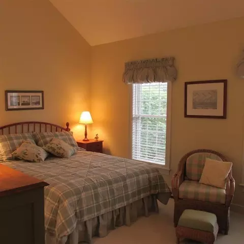 32 Daybreak Ln, Hyannis, MA 02601 photo 18