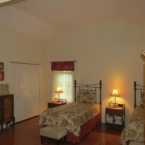 32 Daybreak Ln, Hyannis, MA 02601 photo 15