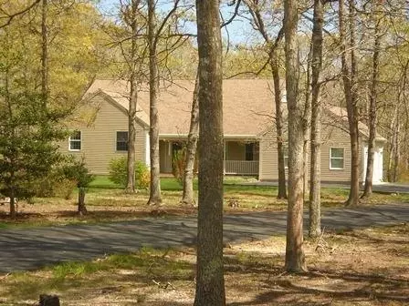 73 Clover Ln, Marstons Mills, MA 02648 photo 1