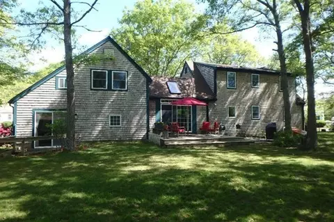 116 Audreys Ln, Marstons Mills, MA 02648 photo 3