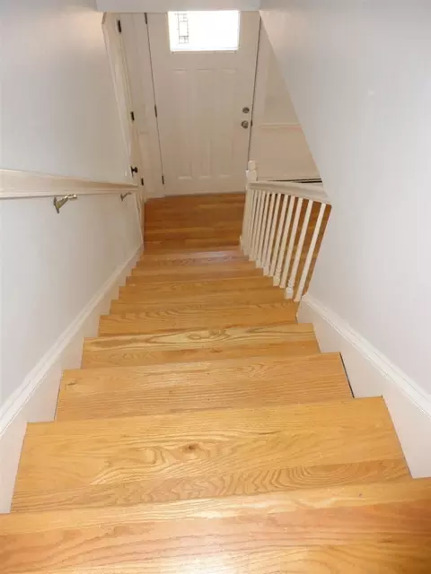 25 County Seat St, Hyannis, MA 02601 photo 9
