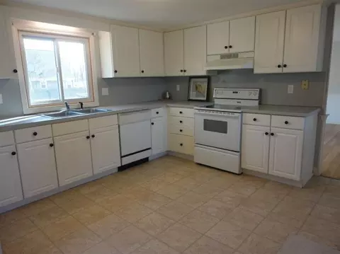 25 County Seat St, Hyannis, MA 02601 photo 6