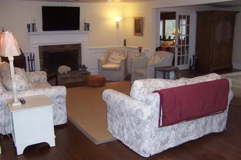 22 Acorn Dr, Osterville, MA 02655 photo 2