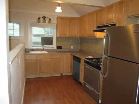12 Parkwood Dr, Wareham, MA 02571 photo 4
