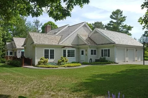 136 Whitmar Rd, Cotuit, MA 02635 photo 3