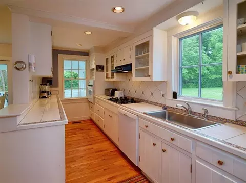 1151 Main St, Cotuit, MA 02635 photo 10