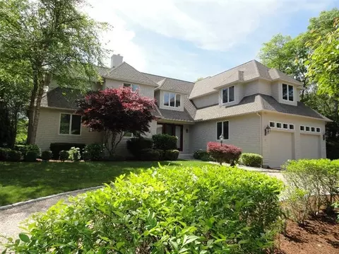 21 Greensward Rd, Mashpee, MA 02649 photo 1