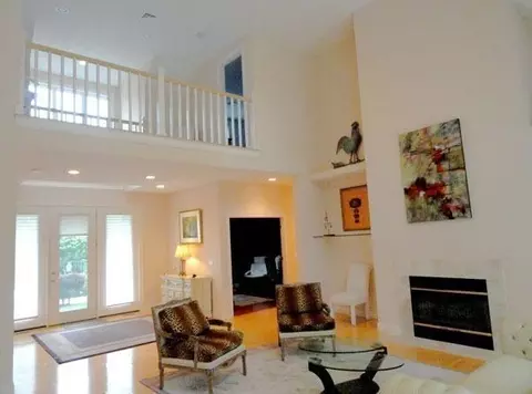 21 Greensward Rd, Mashpee, MA 02649 photo 5