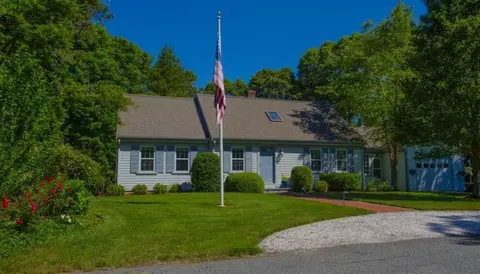 15 Pine Ln, Osterville, MA 02655 photo 1