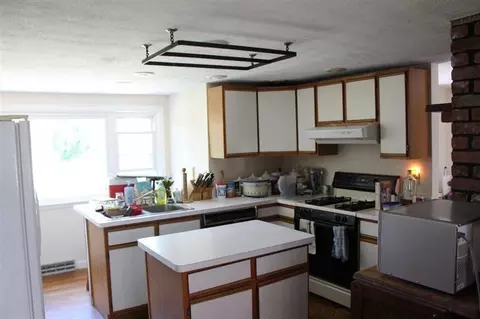 1177 County Rd, Cataumet, MA 02534 photo 8