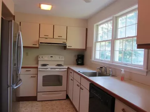 727 Main St #E2, Osterville, MA 02655 photo 7