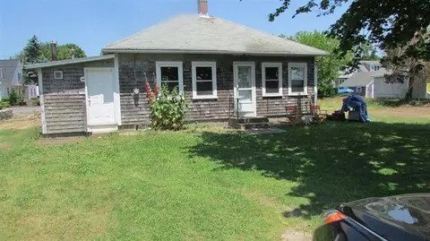 118 Commerce Rd, Barnstable, MA 02630 photo 1