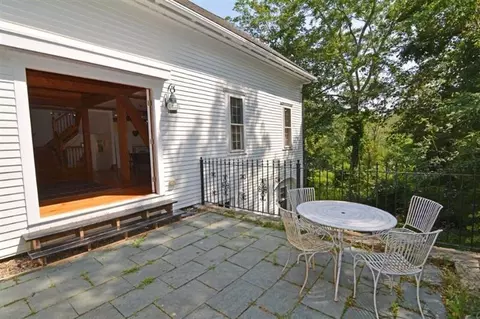 3385 Main Route 6a St, Barnstable, MA 02630 photo 9