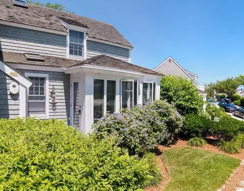 40 Landmark Ave #40, Mashpee, MA 02649 photo 1