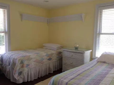298 Ocean St, Hyannis, MA 02601 photo 16