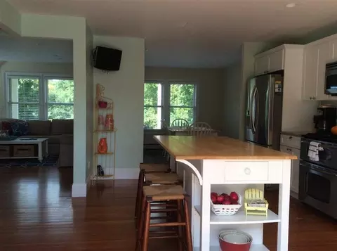 298 Ocean St, Hyannis, MA 02601 photo 8
