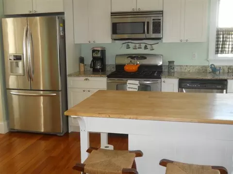 298 Ocean St, Hyannis, MA 02601 photo 9