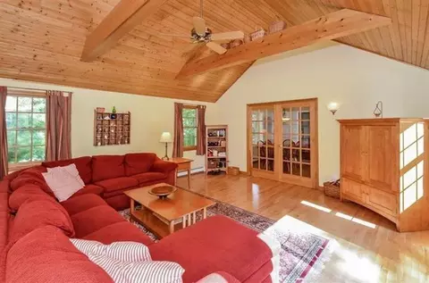 18 Windsor Way, Mashpee, MA 02649 photo 7