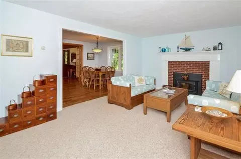 18 Windsor Way, Mashpee, MA 02649 photo 2