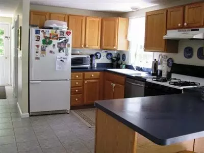 5 Lantern Ln, Mashpee, MA 02649 photo 4