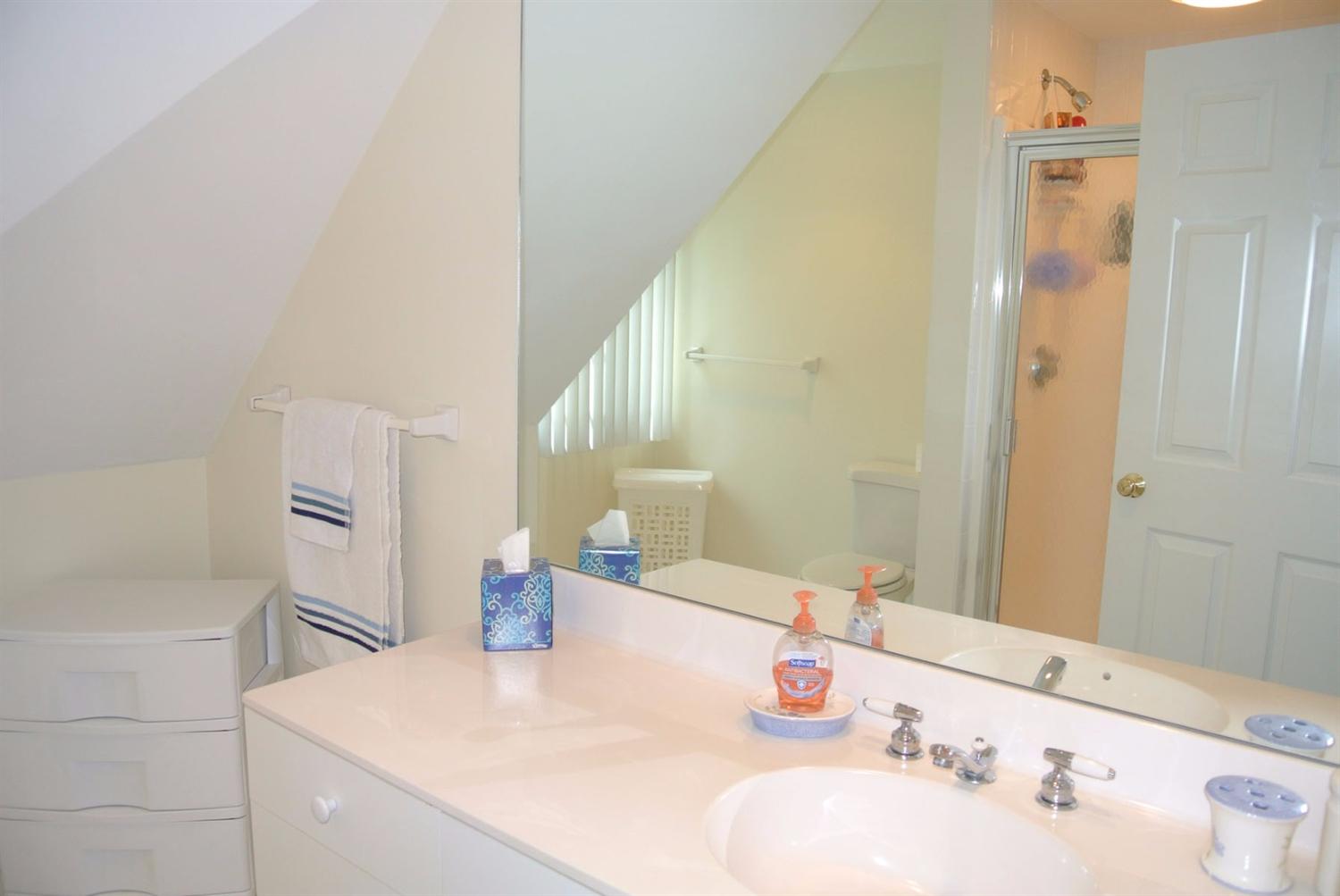13 Surrey Pl, Mashpee, MA 02649 photo 16
