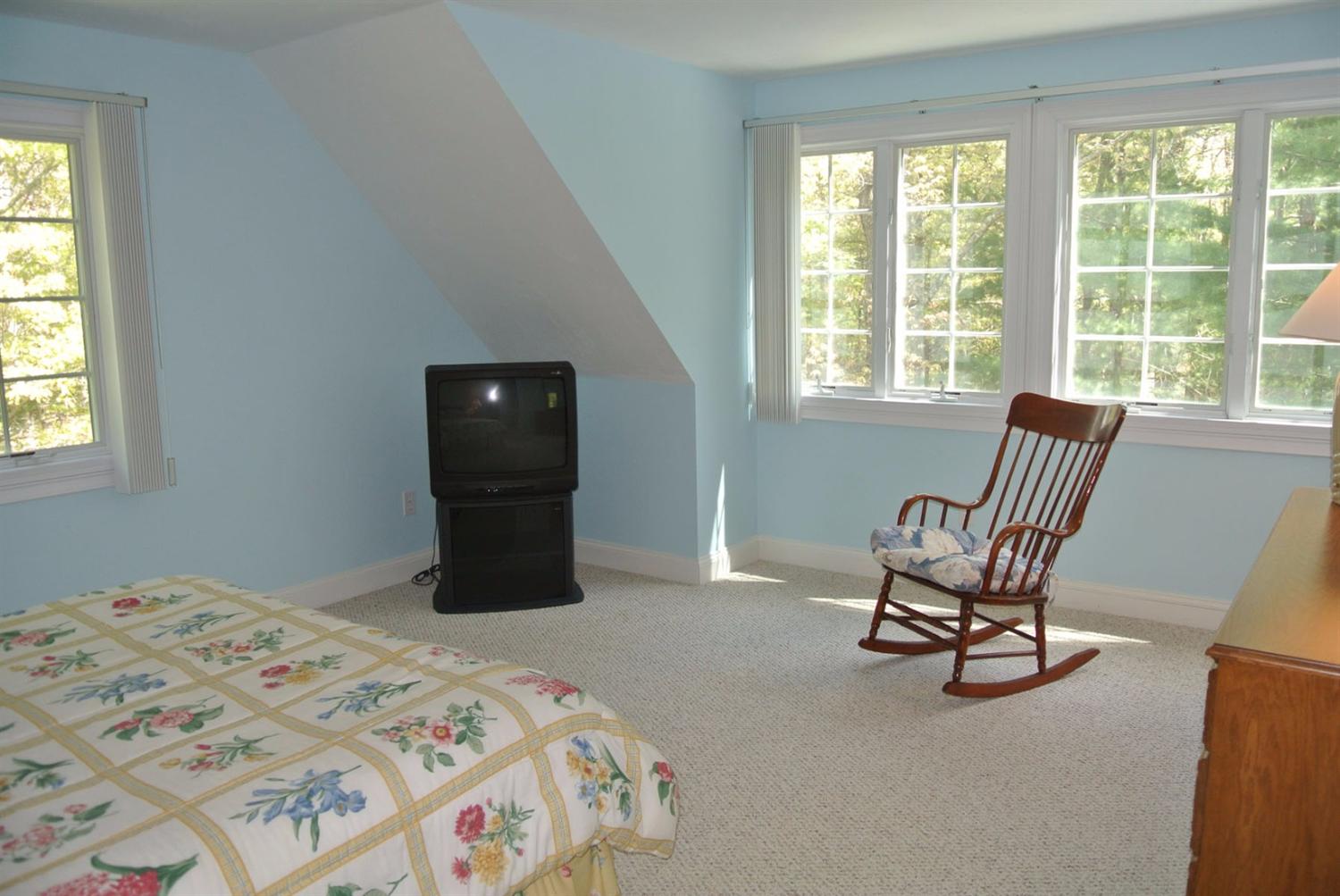 13 Surrey Pl, Mashpee, MA 02649 photo 15