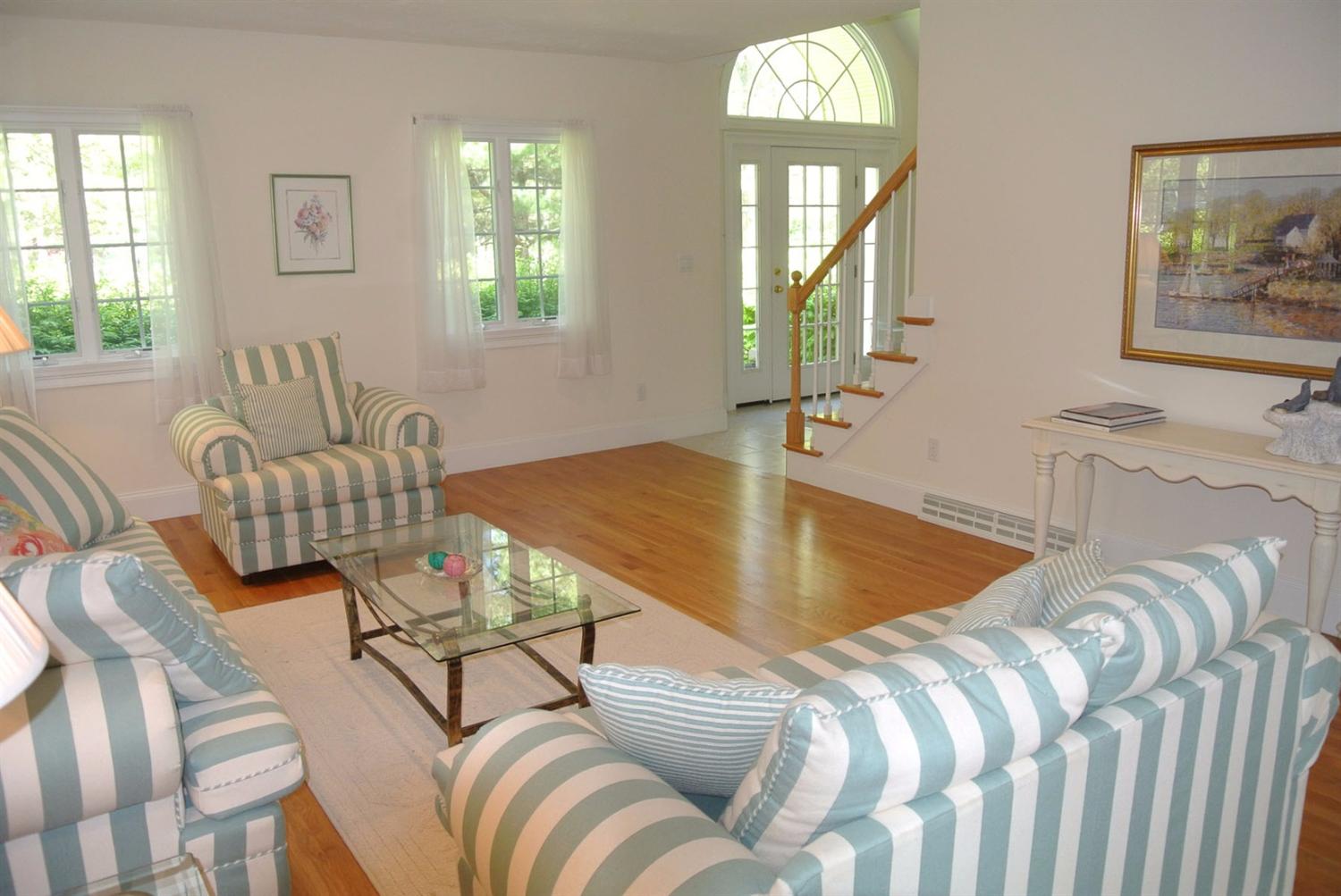 13 Surrey Pl, Mashpee, MA 02649 photo 10