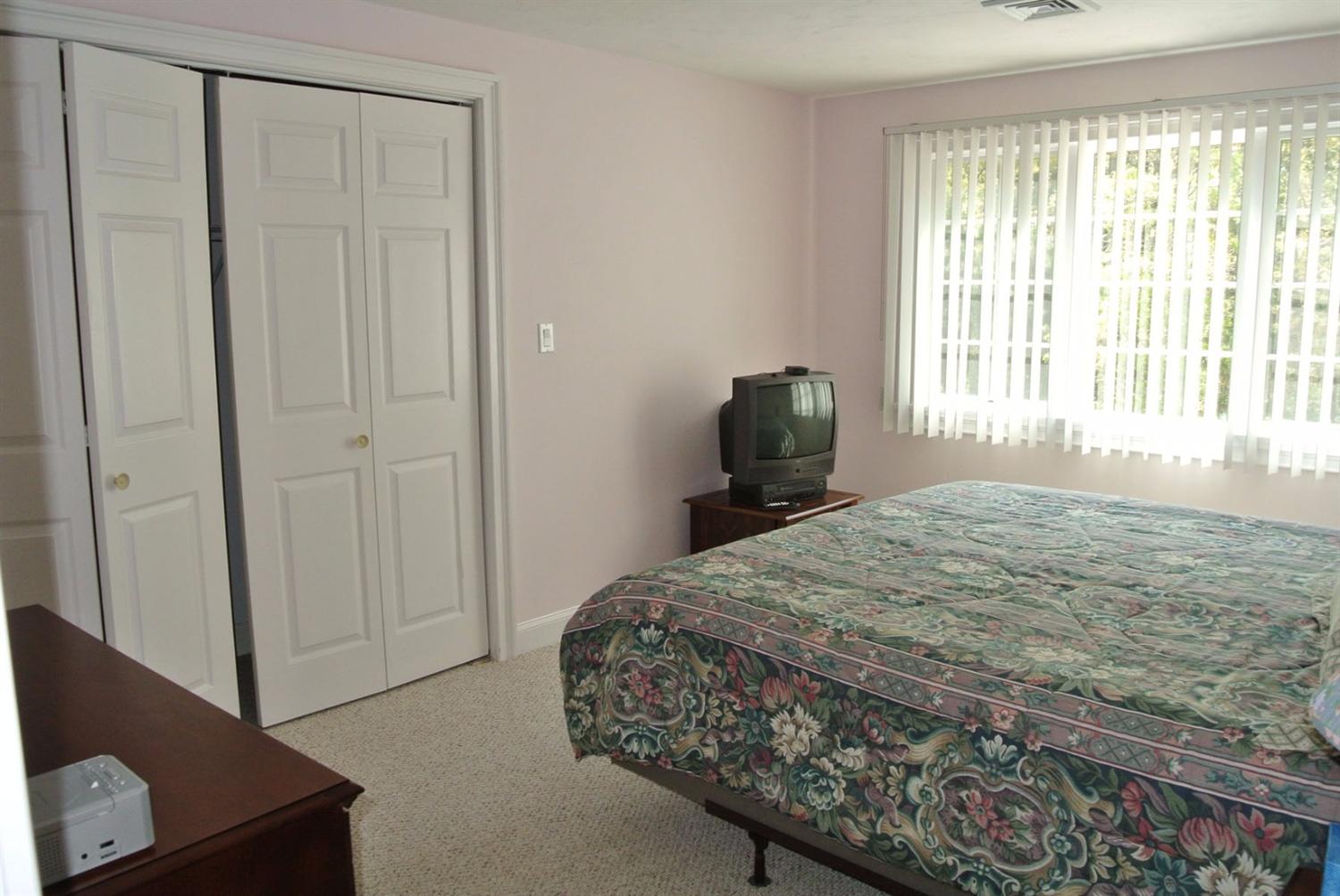13 Surrey Pl, Mashpee, MA 02649 photo 17