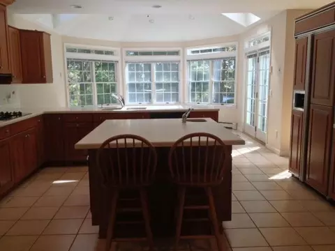 6 Surrey Pl, Mashpee, MA 02649 photo 7