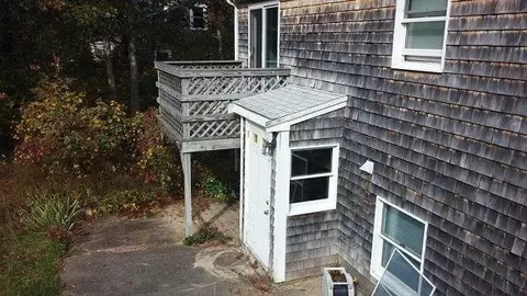 372 Willimantic Dr, Marstons Mills, MA 02648 photo 7