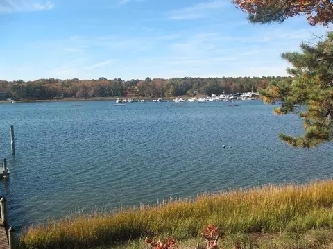 252 Clamshell Cv, Cotuit, MA 02635 photo 4