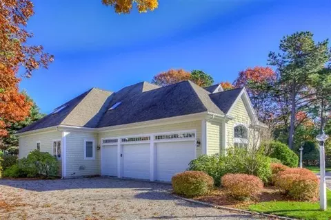 53 Eagle Dr, Mashpee, MA 02649 photo 6