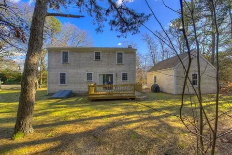 33 Daniele St, Cotuit, MA 02635 photo 5