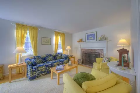 33 Daniele St, Cotuit, MA 02635 photo 11