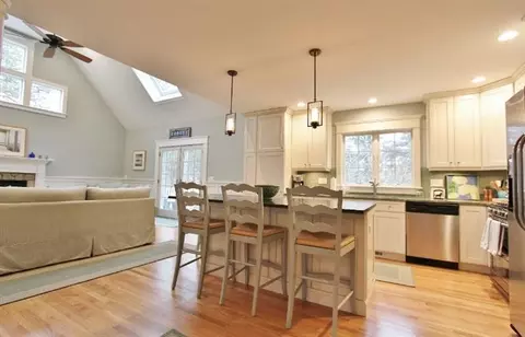 39 Dovetail Ln, Cotuit, MA 02635 photo 7
