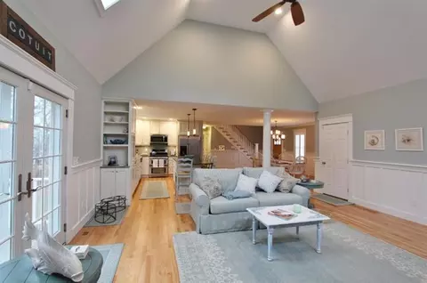 39 Dovetail Ln, Cotuit, MA 02635 photo 10
