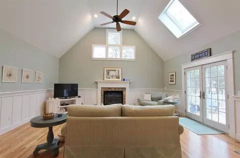 39 Dovetail Ln, Cotuit, MA 02635 photo 3