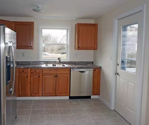 239 Pine St, Centerville, MA 02632 photo 9