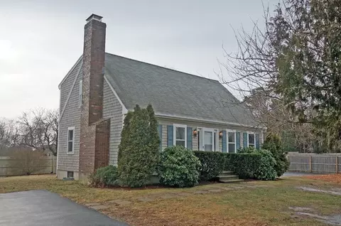239 Pine St, Centerville, MA 02632 photo 4