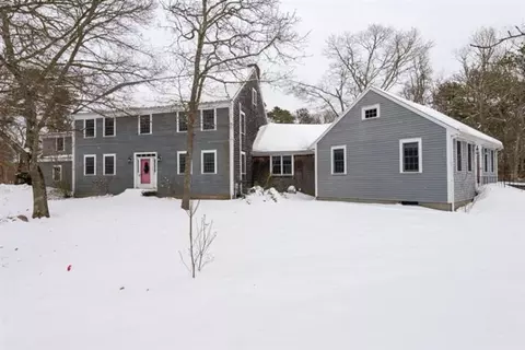 276 Old Jail Ln, Barnstable, MA 02630 photo 2