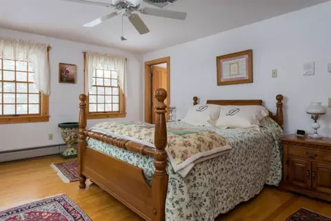 276 Old Jail Ln, Barnstable, MA 02630 photo 12
