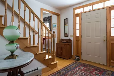 276 Old Jail Ln, Barnstable, MA 02630 photo 3