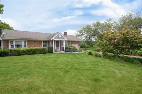 70 Joan Rd, Centerville, MA 02632 photo 1