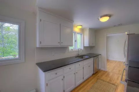 127 Riverview Ln, Centerville, MA 02632 photo 9